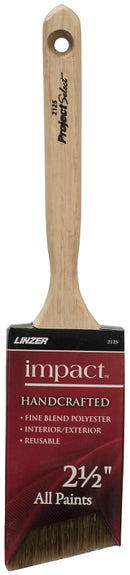 7790835.jpg